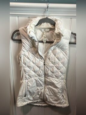 Lululemon Down For a Run White Quilted Puffer Vest Sz 4